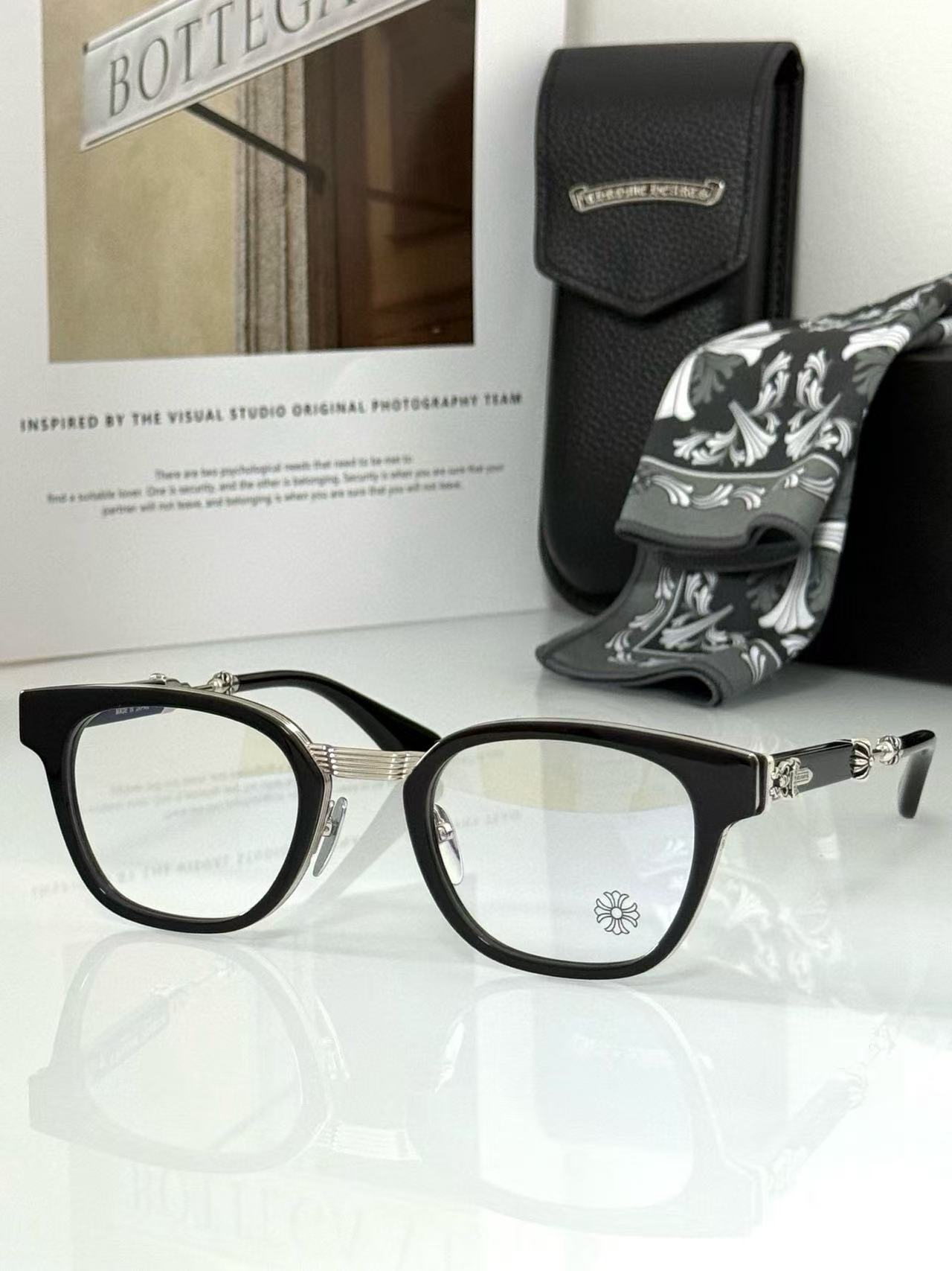 크롬하츠 안경 뿔테 블랙 프레임 명품 아이웨어 남녀공용 패션안경