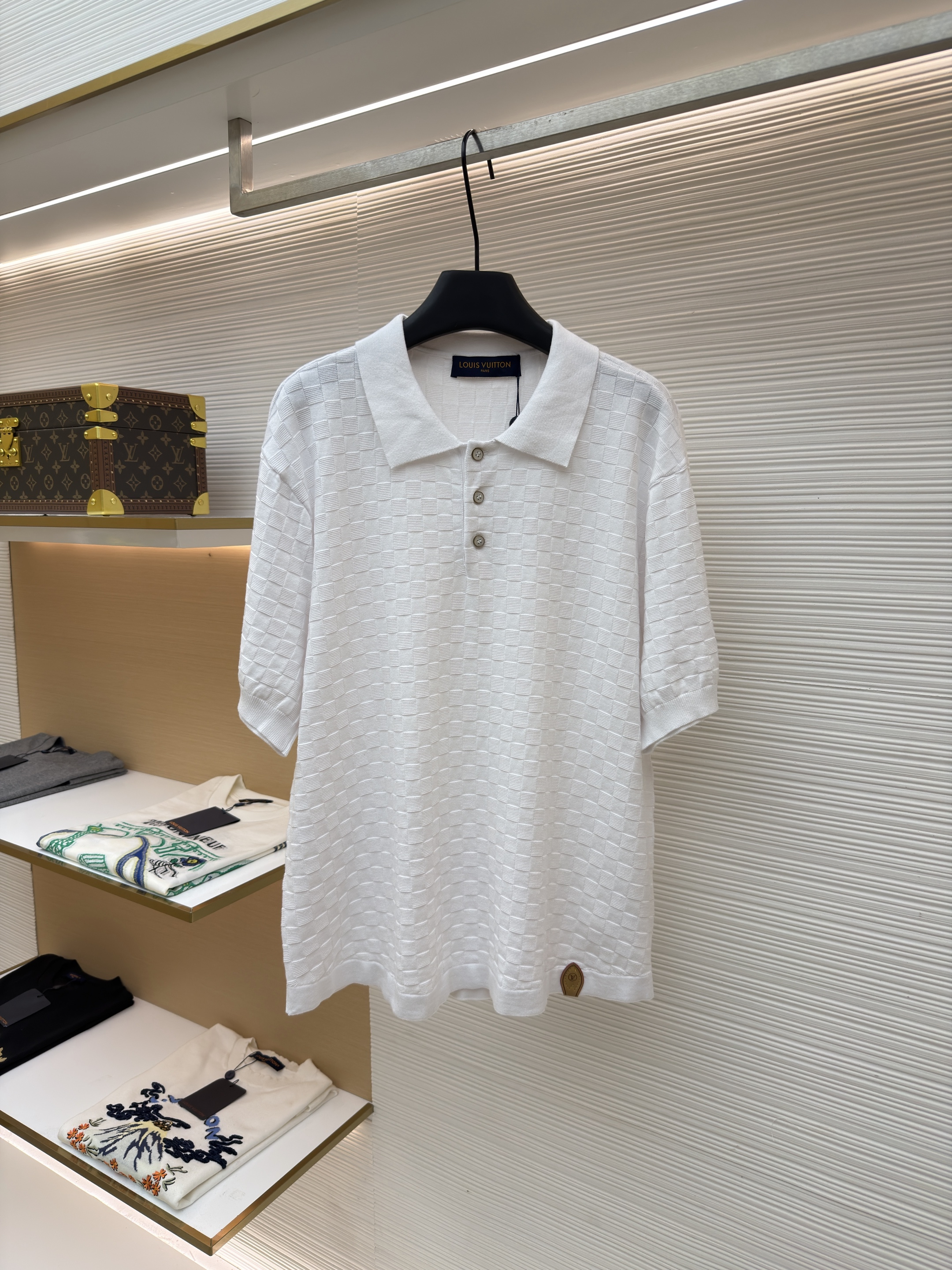 루이비통 레터 로고 가죽 패치 다미에 패턴 자카드 폴로 반팔 (X공장)