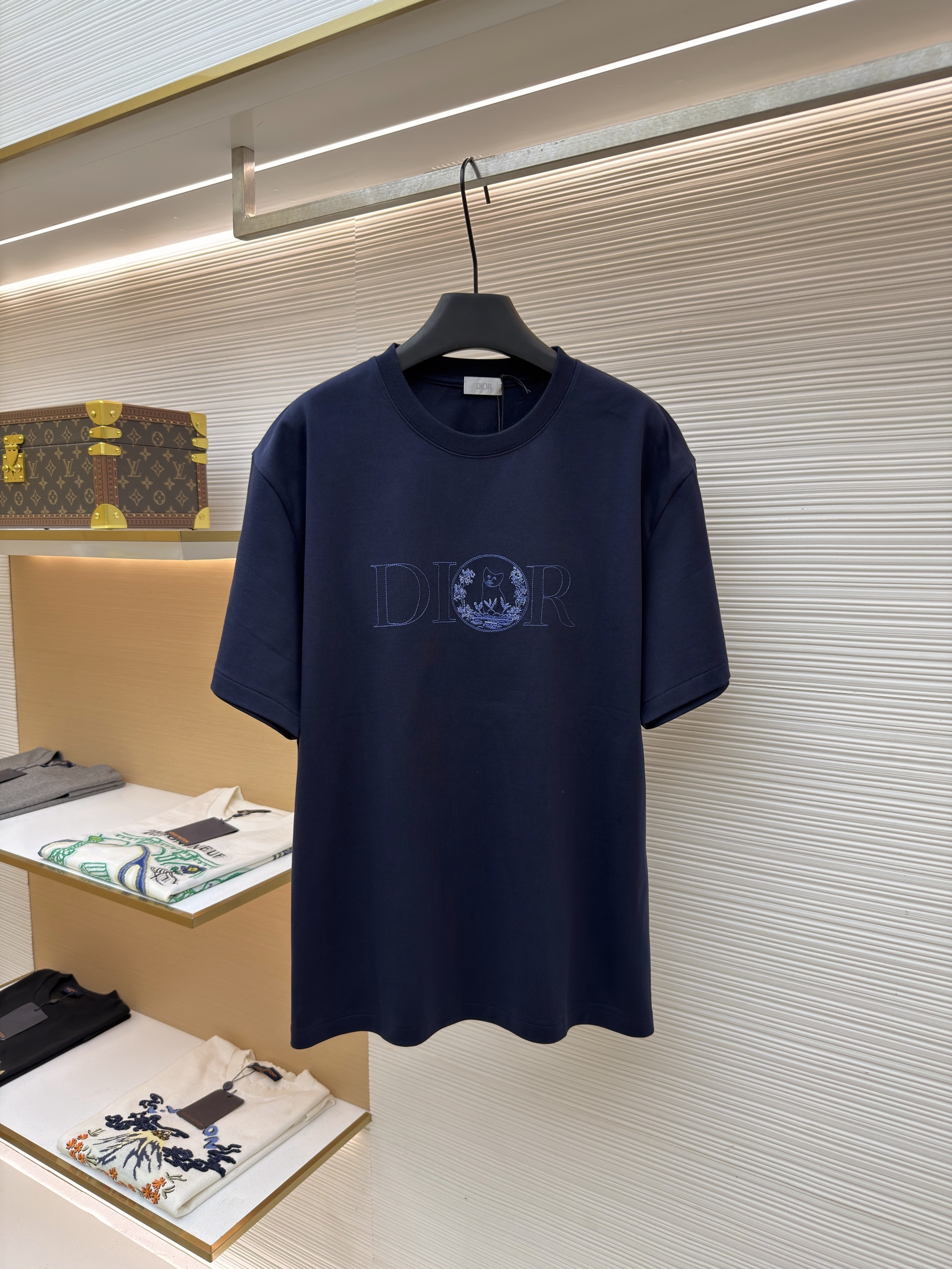 디올 블루 캣 자수 라운드넥 반팔 티셔츠 (X공장)