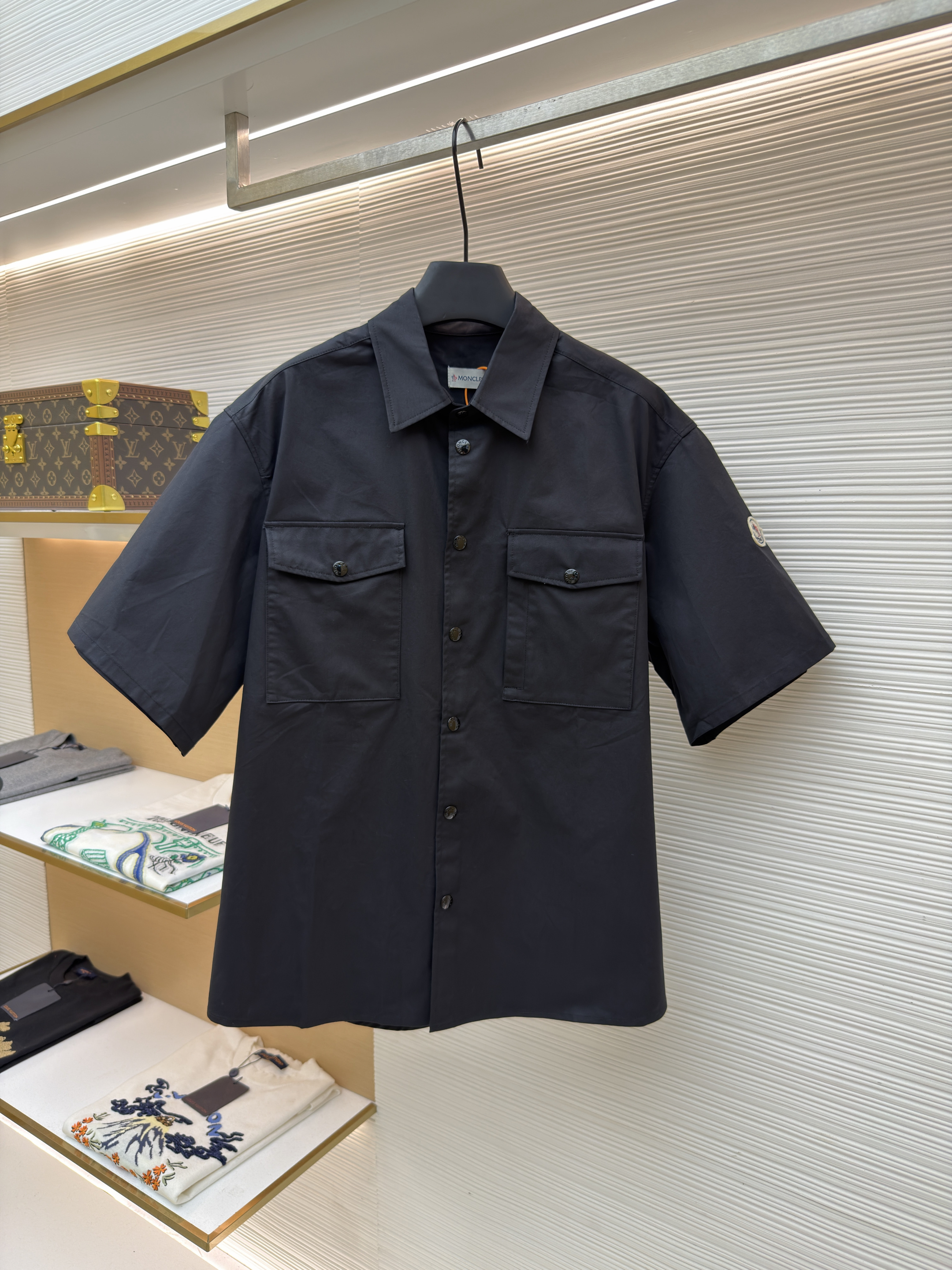 몽클레어 로고 포켓 반팔 티셔츠