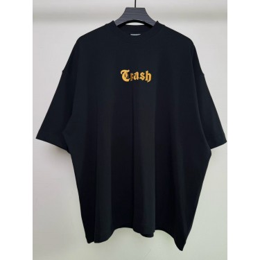 베트멍 골드 레터링 트래시 반팔 티셔츠