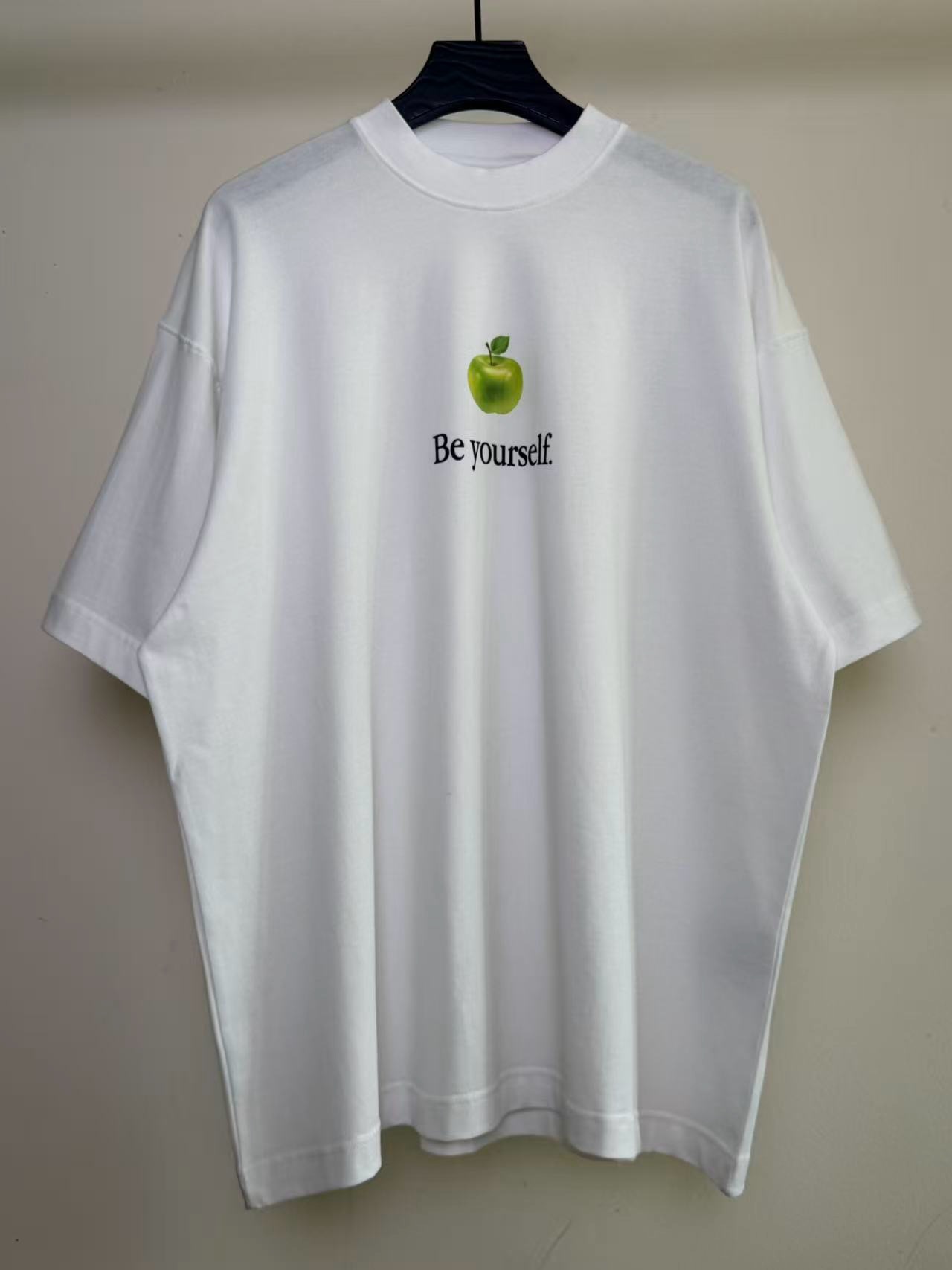 베트멍 그린 애플 비 유어셀프 반팔 티셔츠