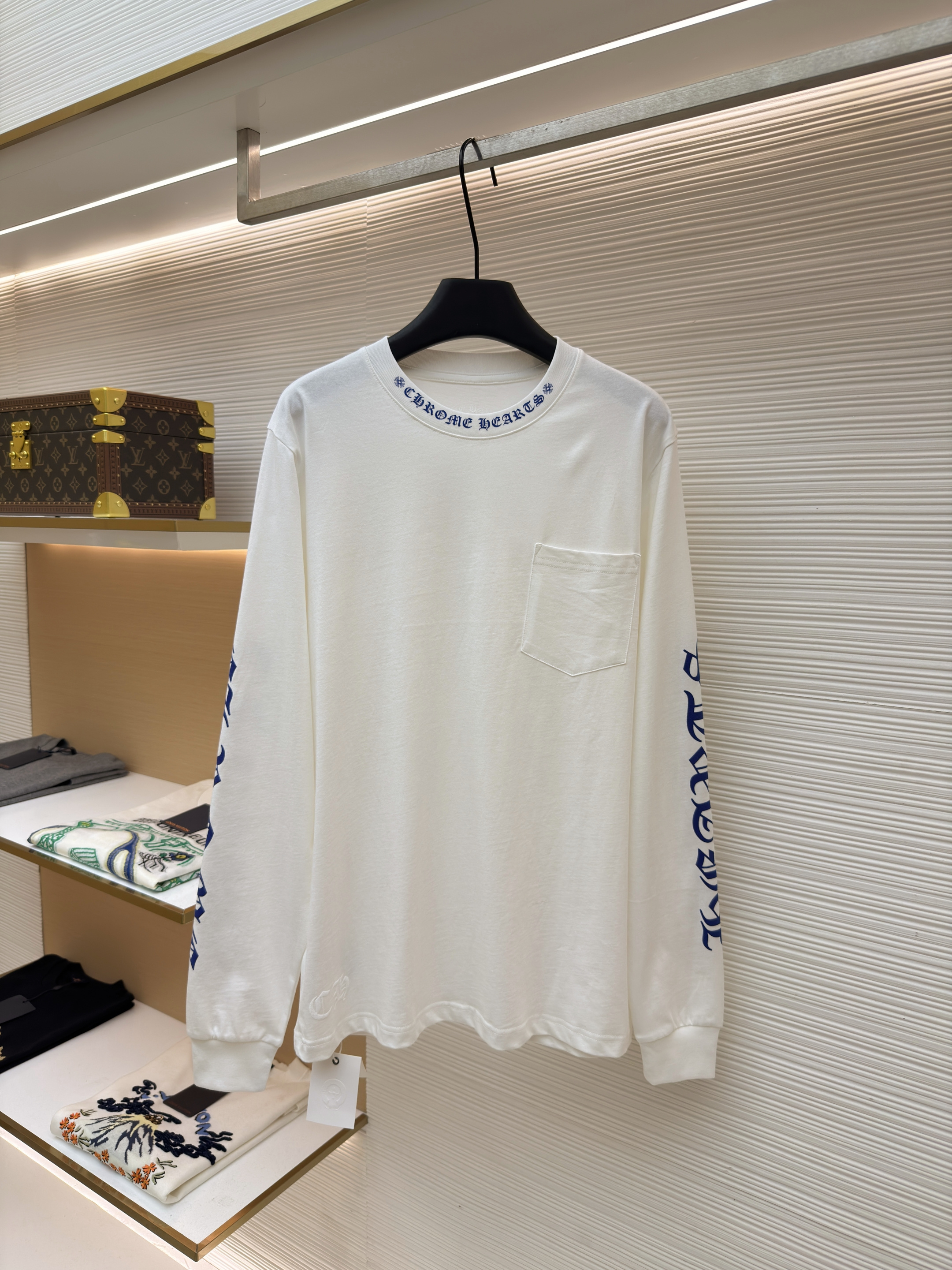크롬하츠 산스크리트 레터링 그래픽 롱슬리브 티셔츠 (X공장)