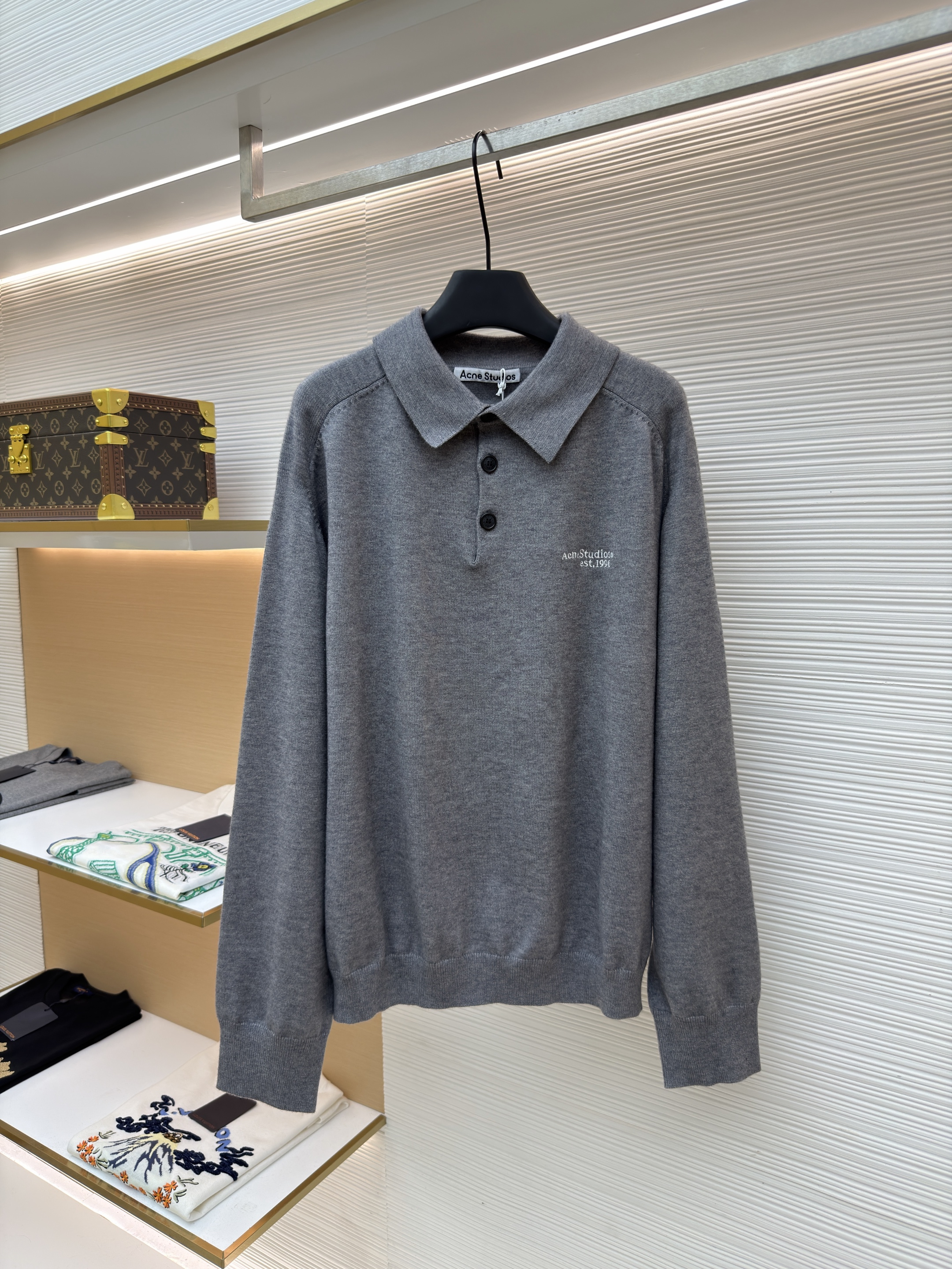 아크네 스튜디오(Acne Studios) 로고 자수 니트 폴로 셔츠(X공장)
