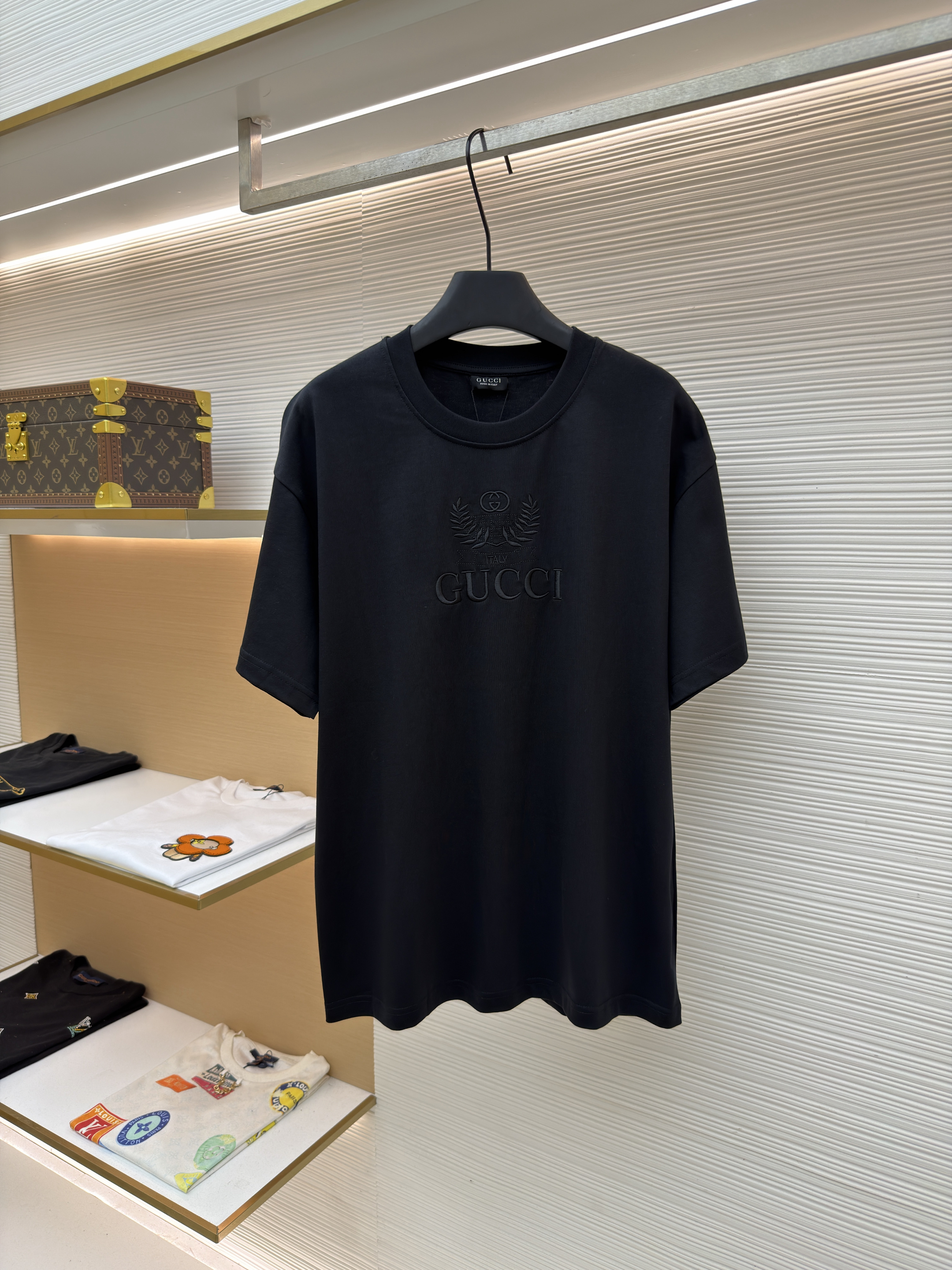 구찌 Gucci 월계수 로고 원형 넥 반팔 티셔츠