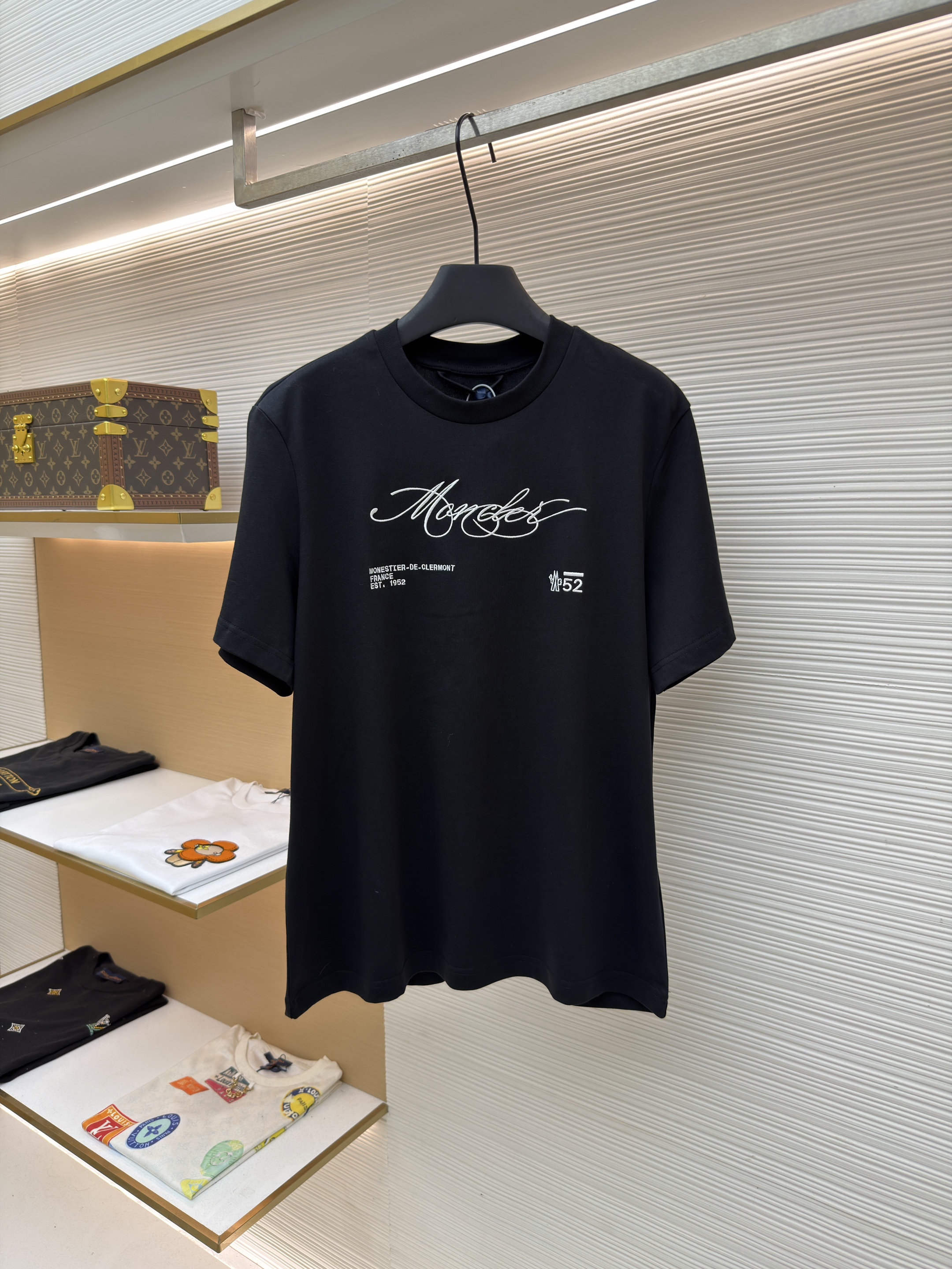 몽클레어 Moncler 자수 로고 패치 반팔 티셔츠