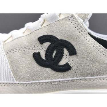 샤넬 Chanel 26C 새틴 로우탑 라이프스타일 스니커즈