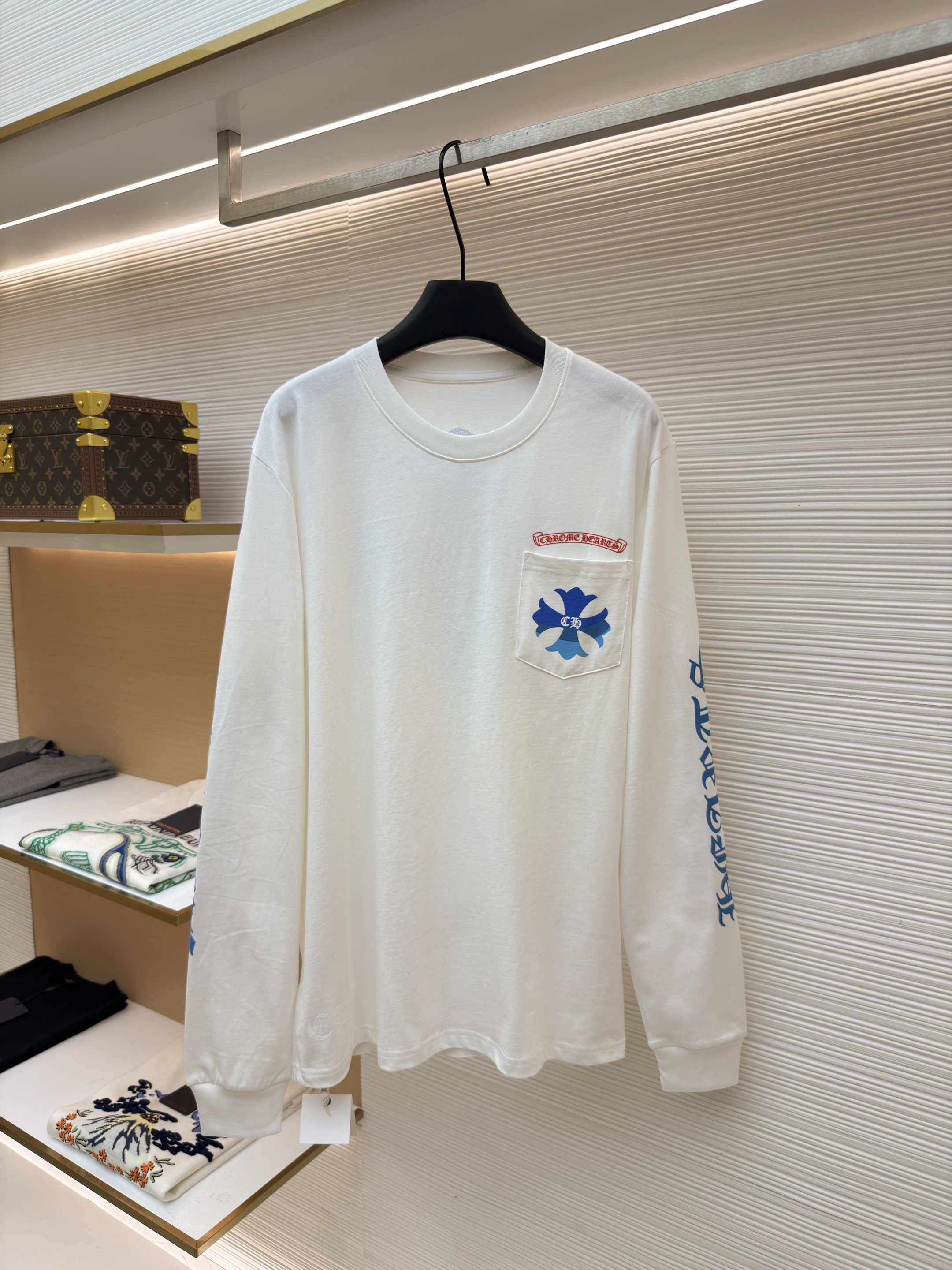 크롬하츠 도쿄 하라주쿠 한정판 크로스 프린트 긴팔 티셔츠